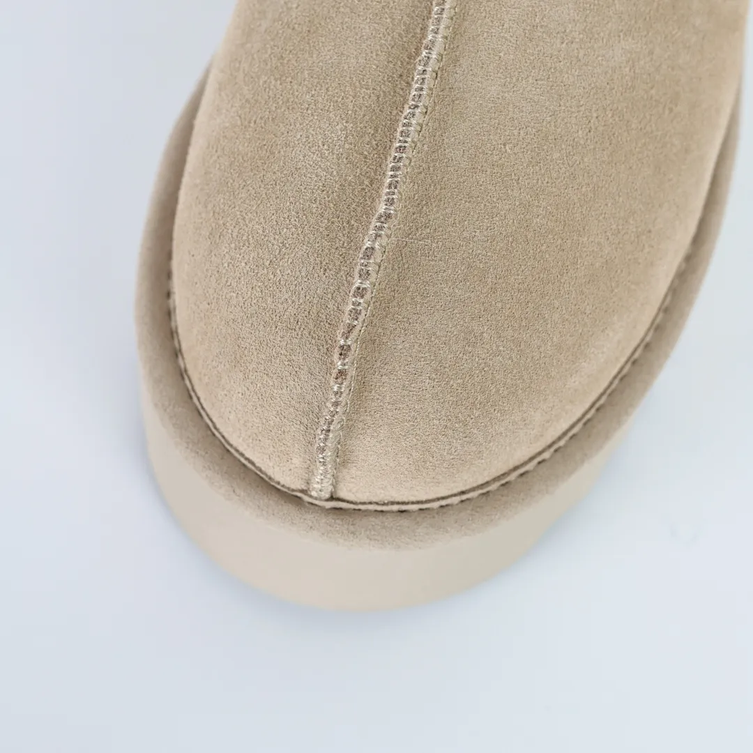 Copywriting price 💰540 The core recommendation is good price. The platform’s foreign trade is exclusively for UGG Tazz women’s snow boots 1166734. Produced by the ten-year-old brand shoemaking factory production line. Pay attention to every detail. Longfeng A-grade genuine sheep fur is integrated. It is built in full compliance with the ZP process. Size: 35 36 37 38 39 40 41